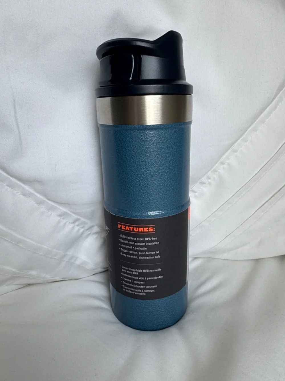 Stanley Classic Trigger-Action Travel Mug 16 oz - Picture 3 of 9